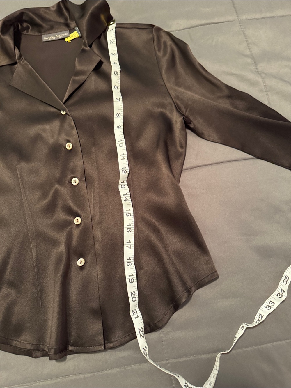 Banana Republic Chocolate Brown Satin Stretch Button-Down Blouse - Picture 4 of 5